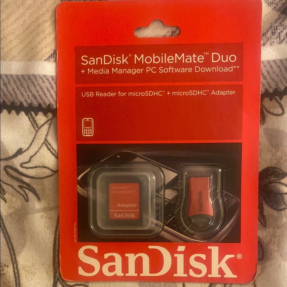 SanDisk MobileMate Duo adapter and reader